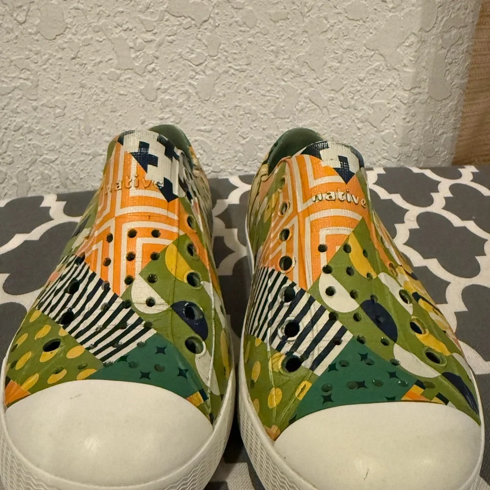 Native Kids Water Shoes - Yellow with Green and white detail